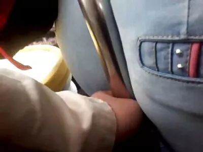 L'uomo sta premendo sua figlia a video porno amatoriale casalinghe italiane letto