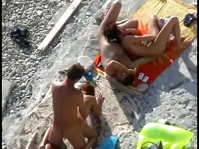 Ha ottenuto una bionda nera video hard amatoriale italiano gratis alla testa del divano