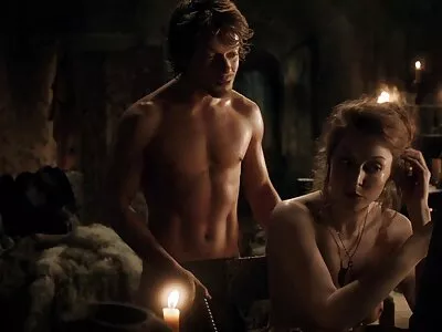 Ha scaricato il grande mammifero sul tappeto film porno amatoriale italiano gratis